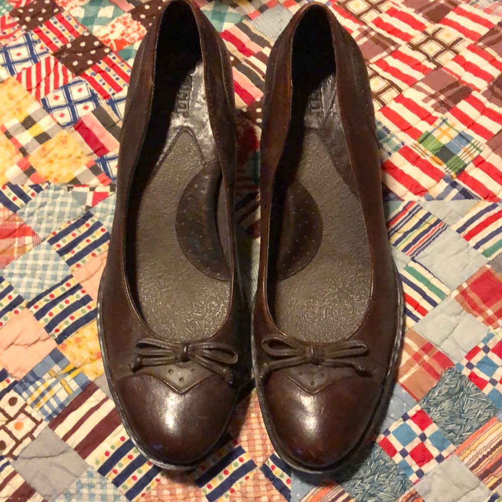 Born dress shoes